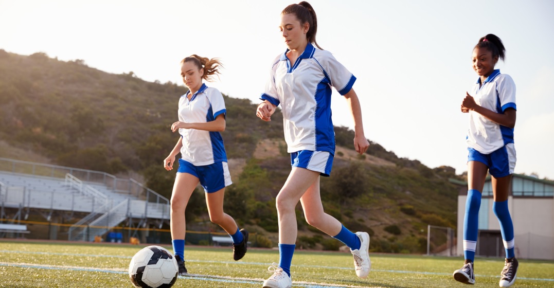 向下
